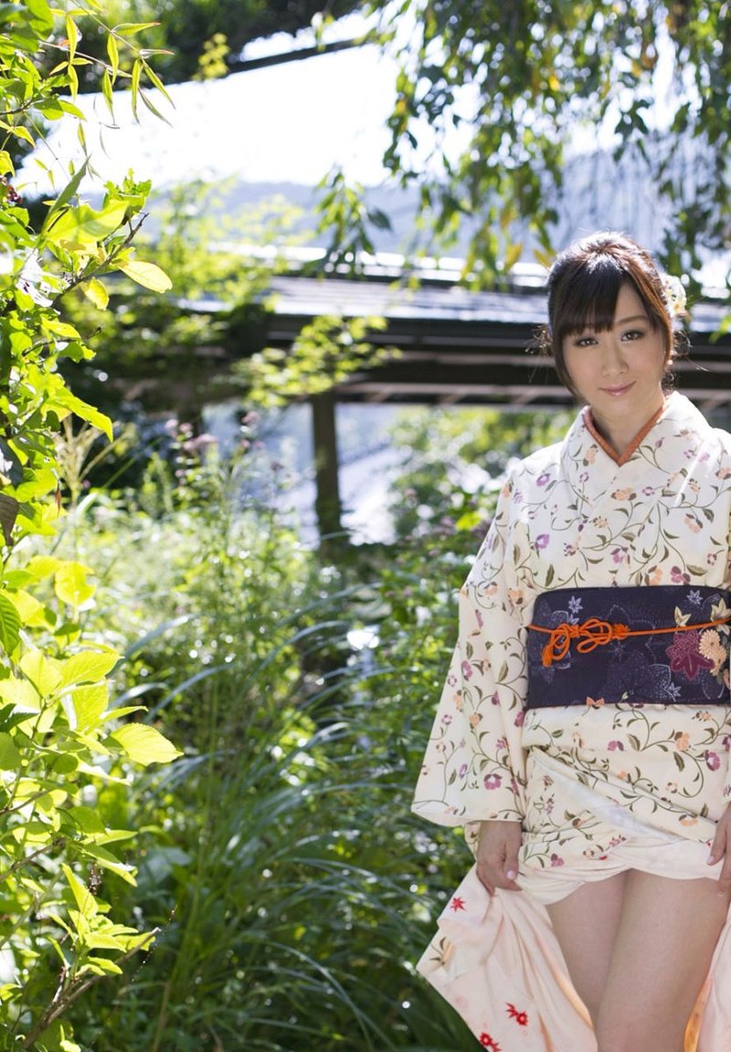 Любовь, 24 года, 3 размер груди